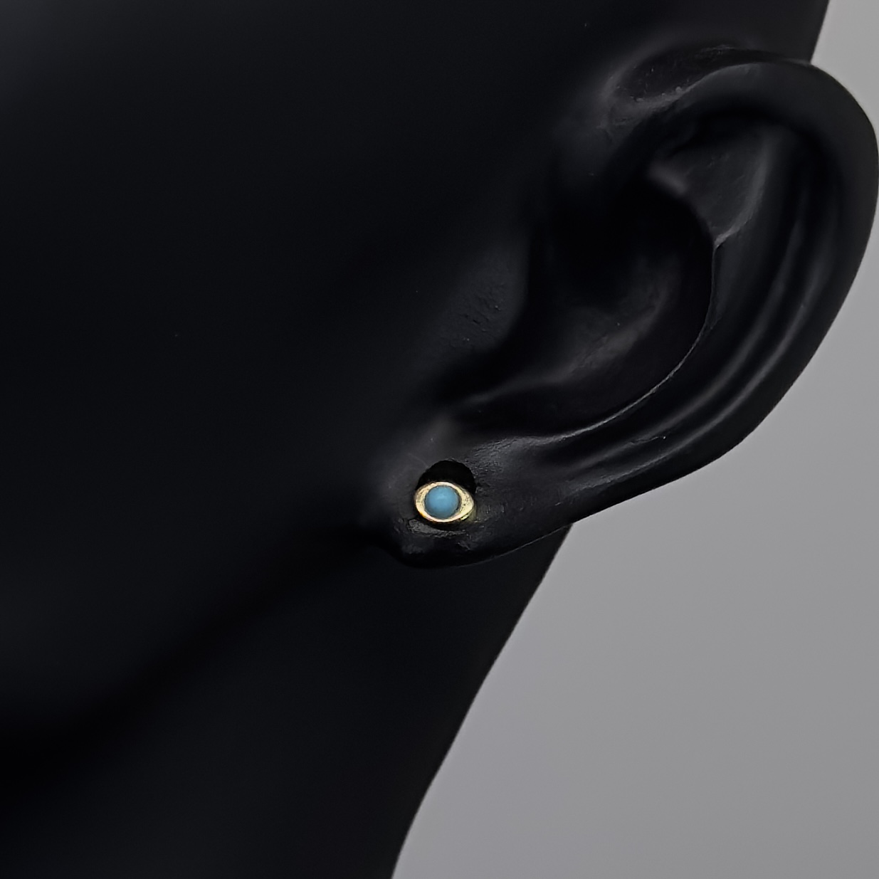 حلق ذهب طبي