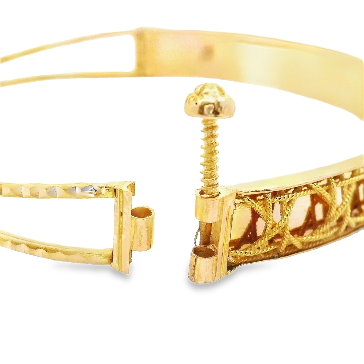 خاتم و سوارة واقفة ذهب بتصميم زخرفي فاخر