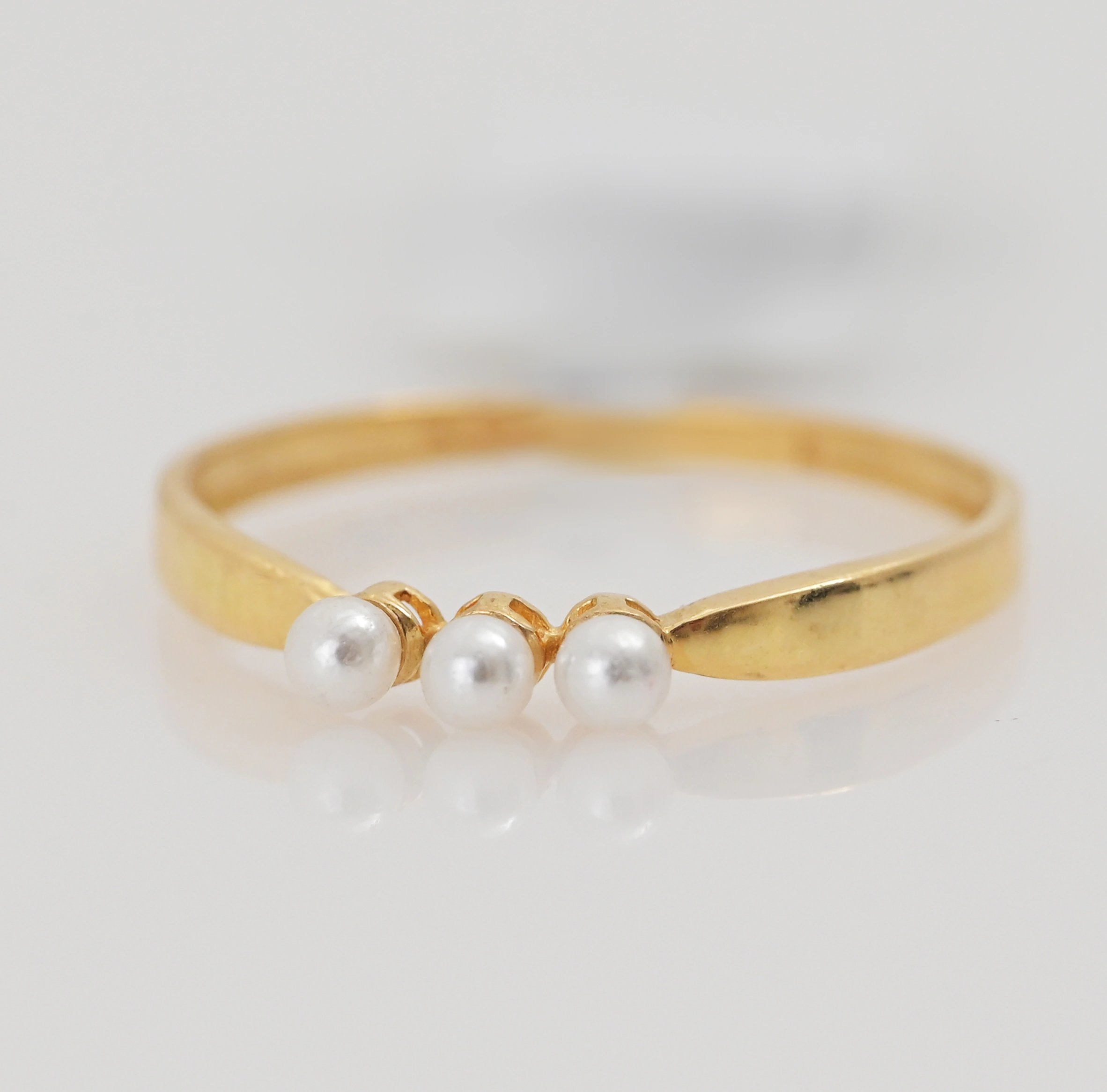 Gold ring "Lulu Al-Arbash" 18 karat
