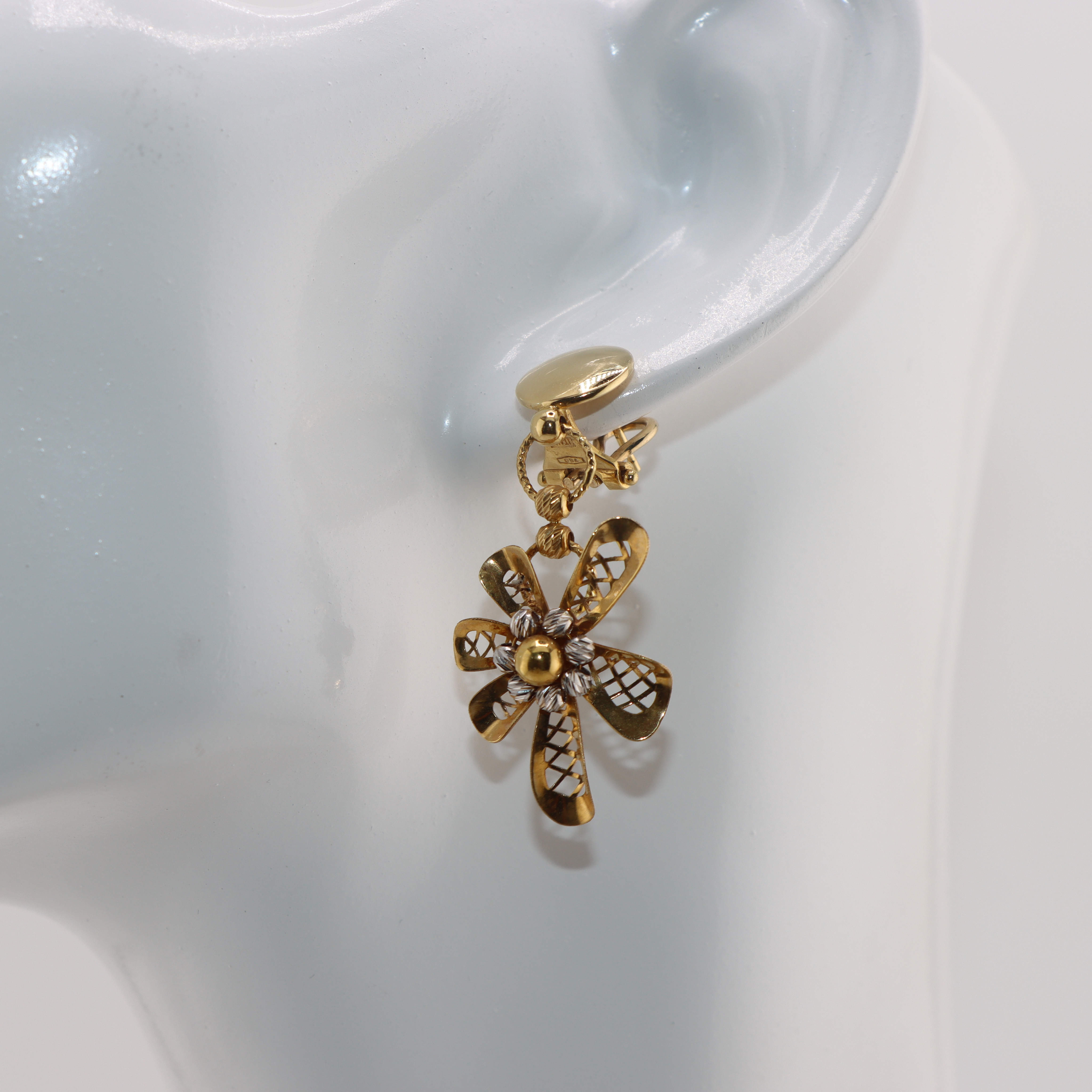 حلق ذهب عيار 18