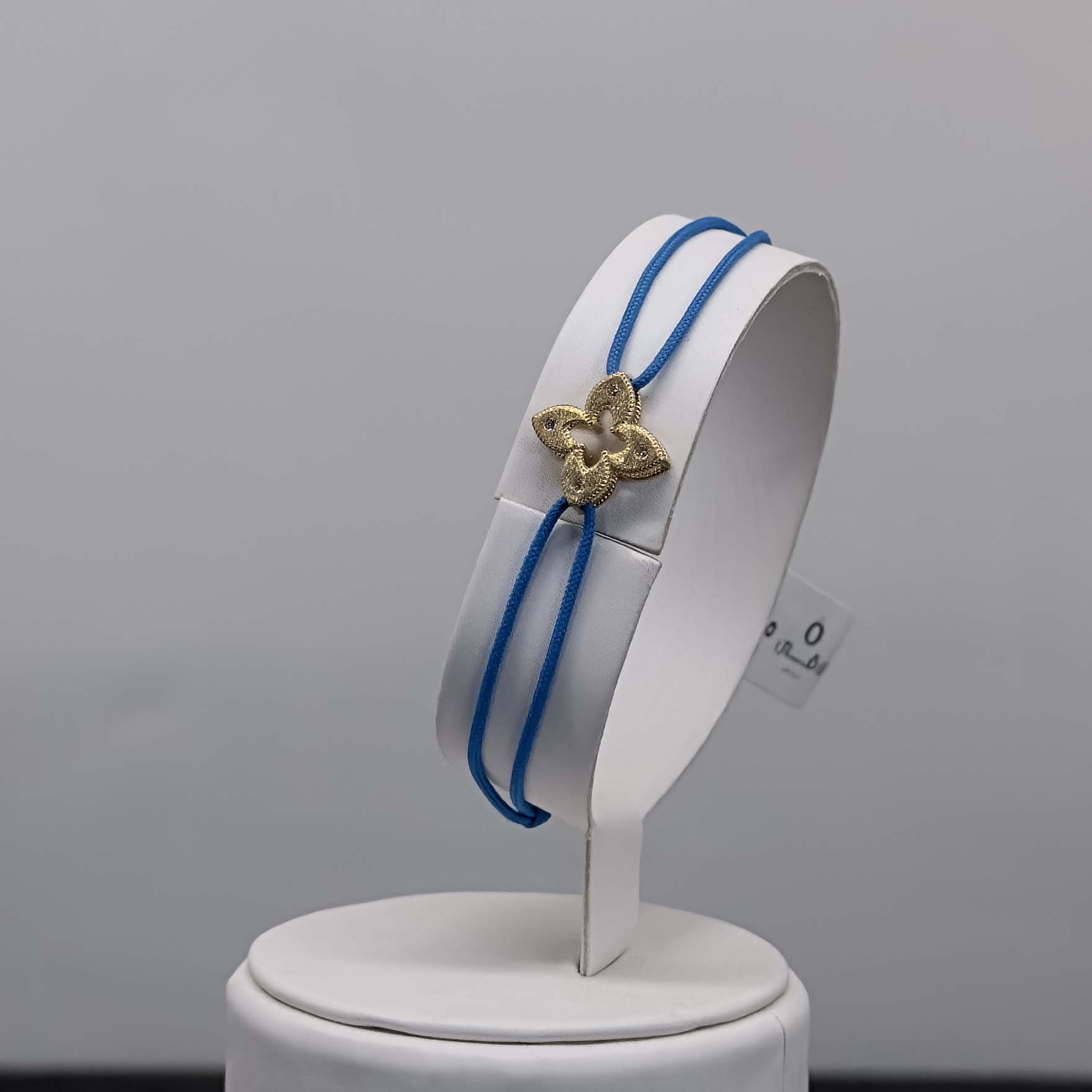 سوارة ذهب تصميم الوردة