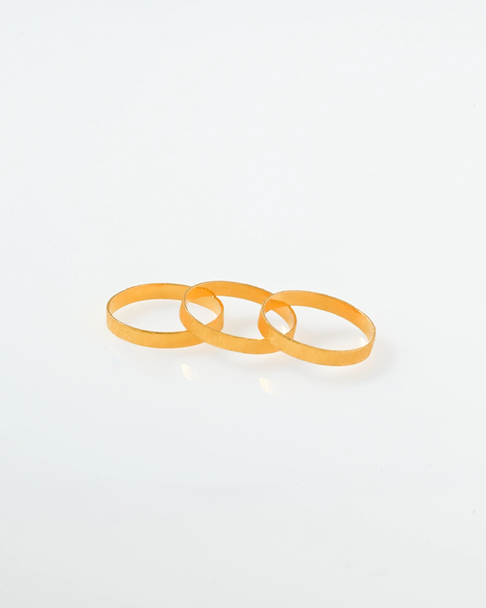 Maramy ring "luxurious silk" 21 karat (size 18)