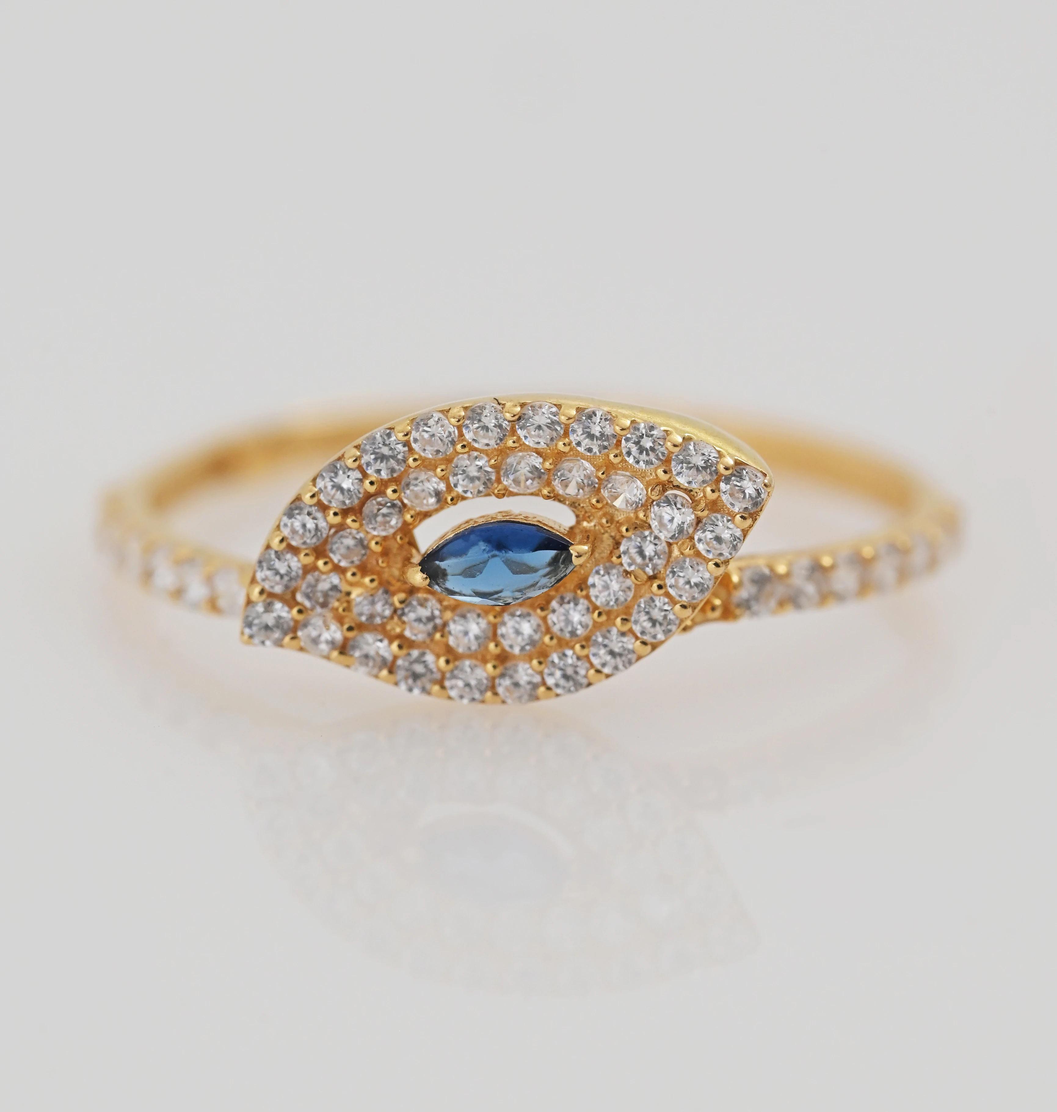 Gold ring "Sahar Al-Oyun" 18 karat