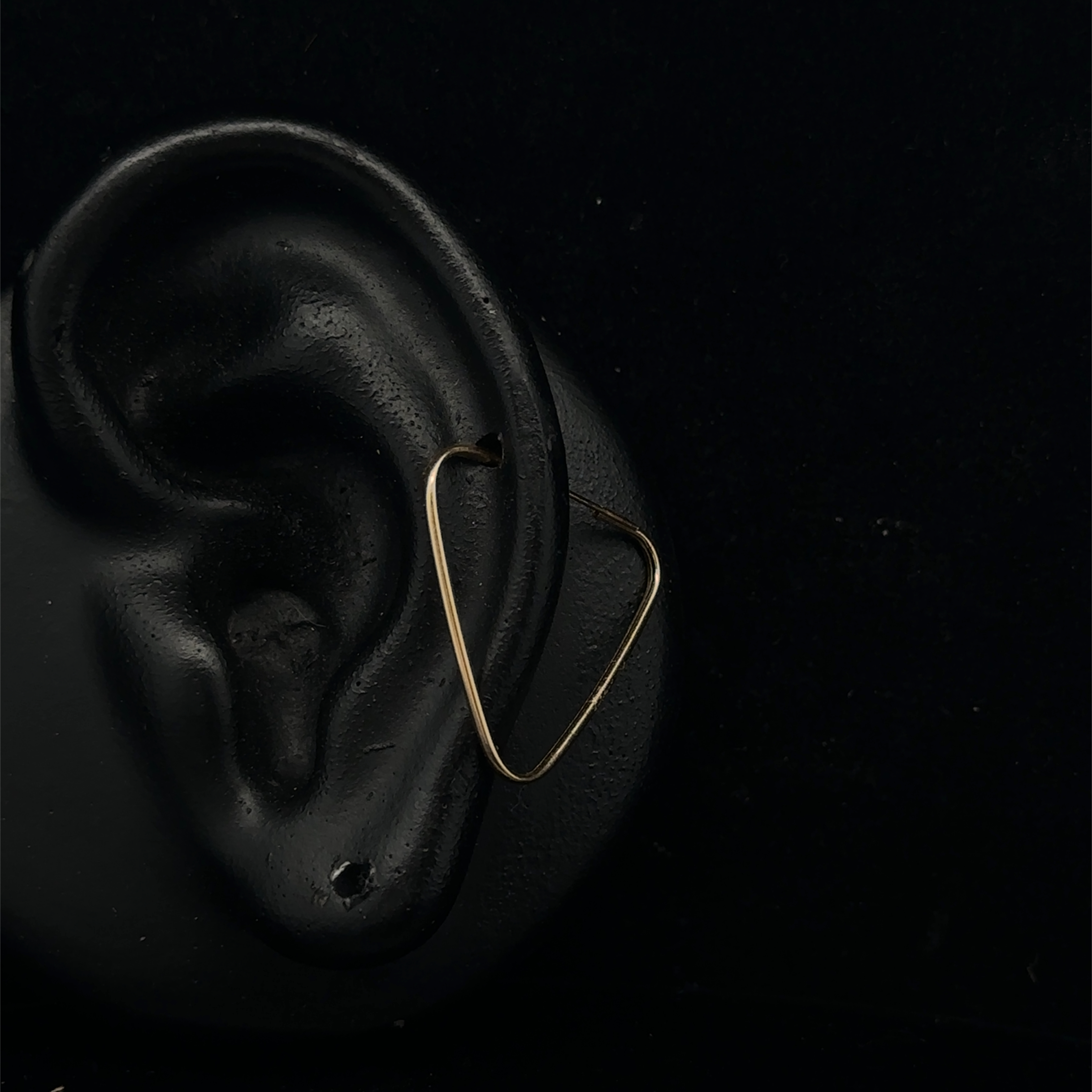 حلق ذهب ناعم