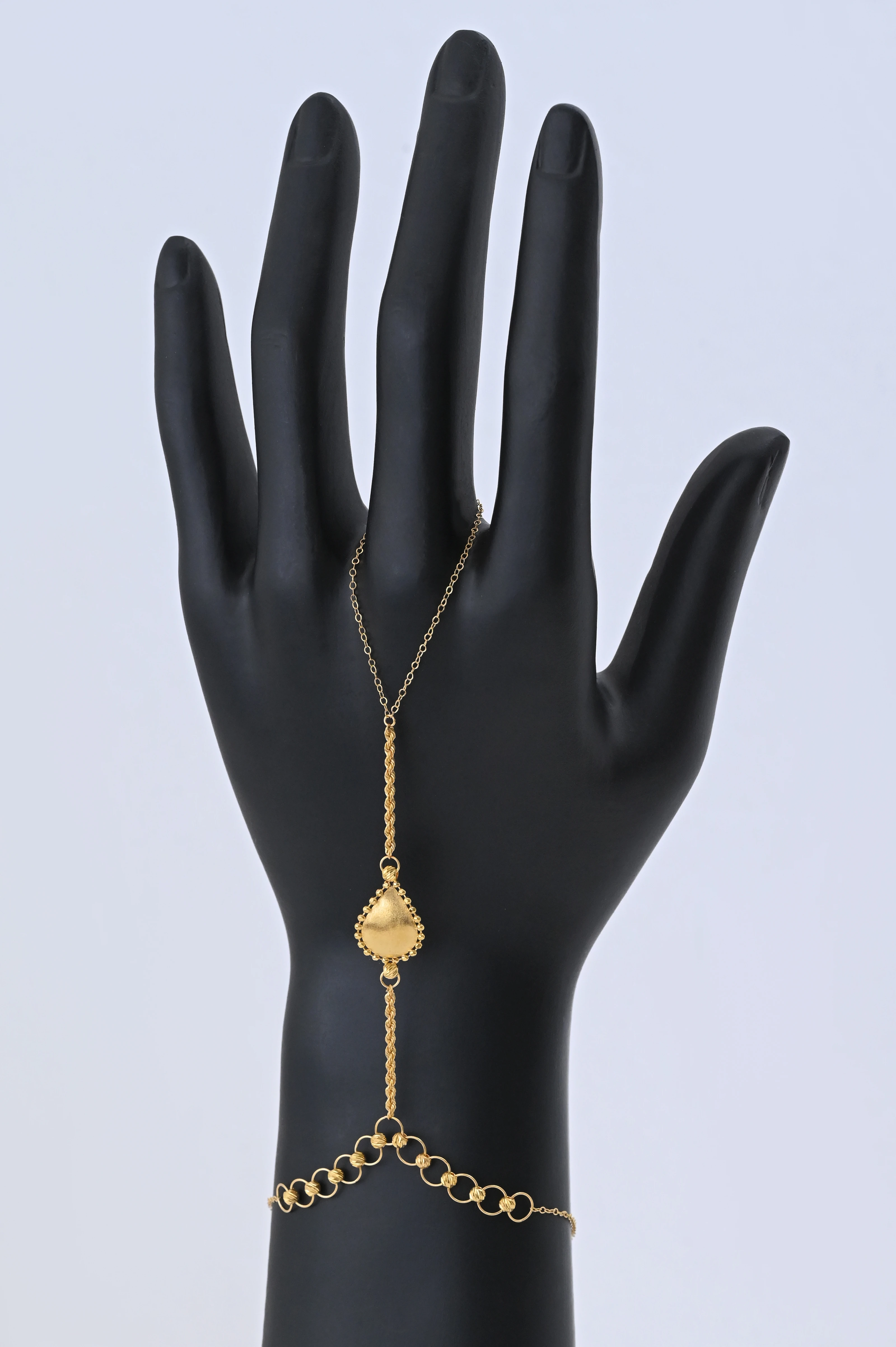 Gold ring "Al-Dam'a" 21 karat