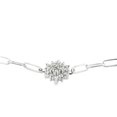 أسوارة ذهب بتصميم ناعم ولمسة فاخرة