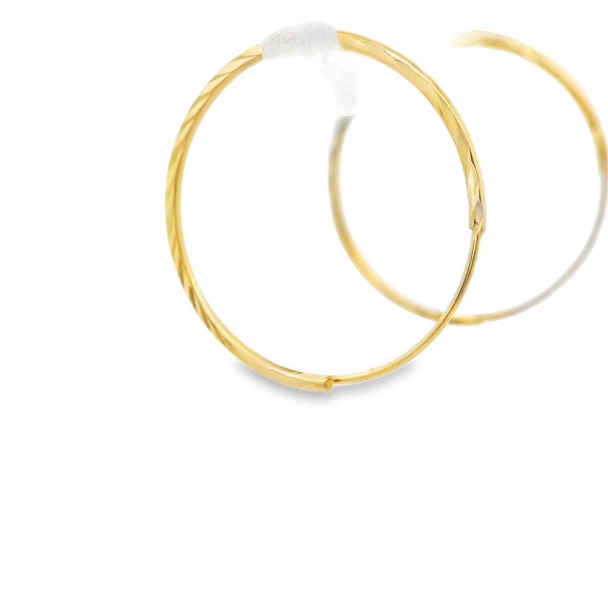 حلق ذهب ناعم