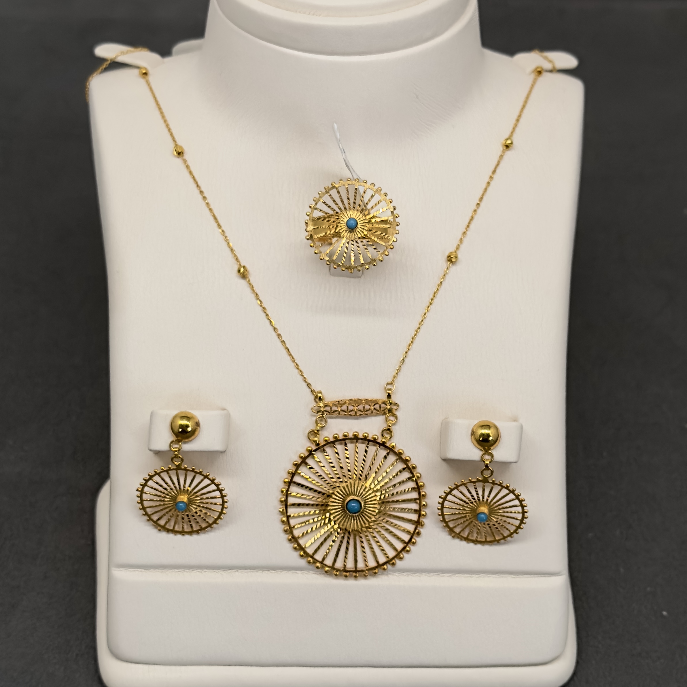 نصف طقم ذهب