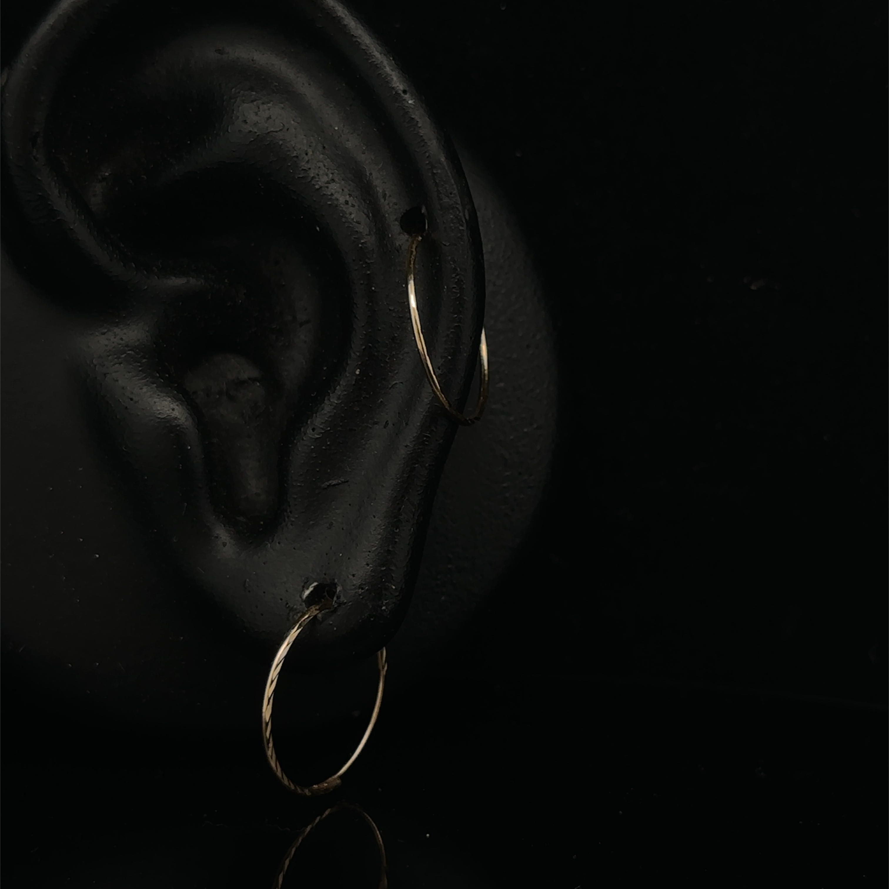 حلق ذهب ناعم