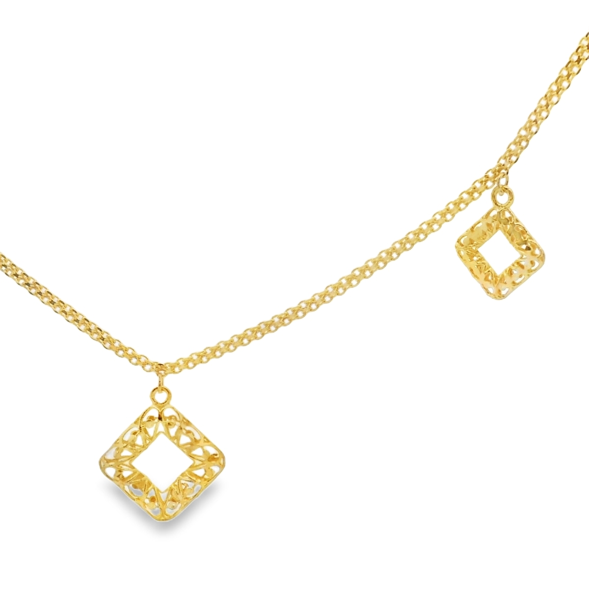 عقد تشوكر ذهب