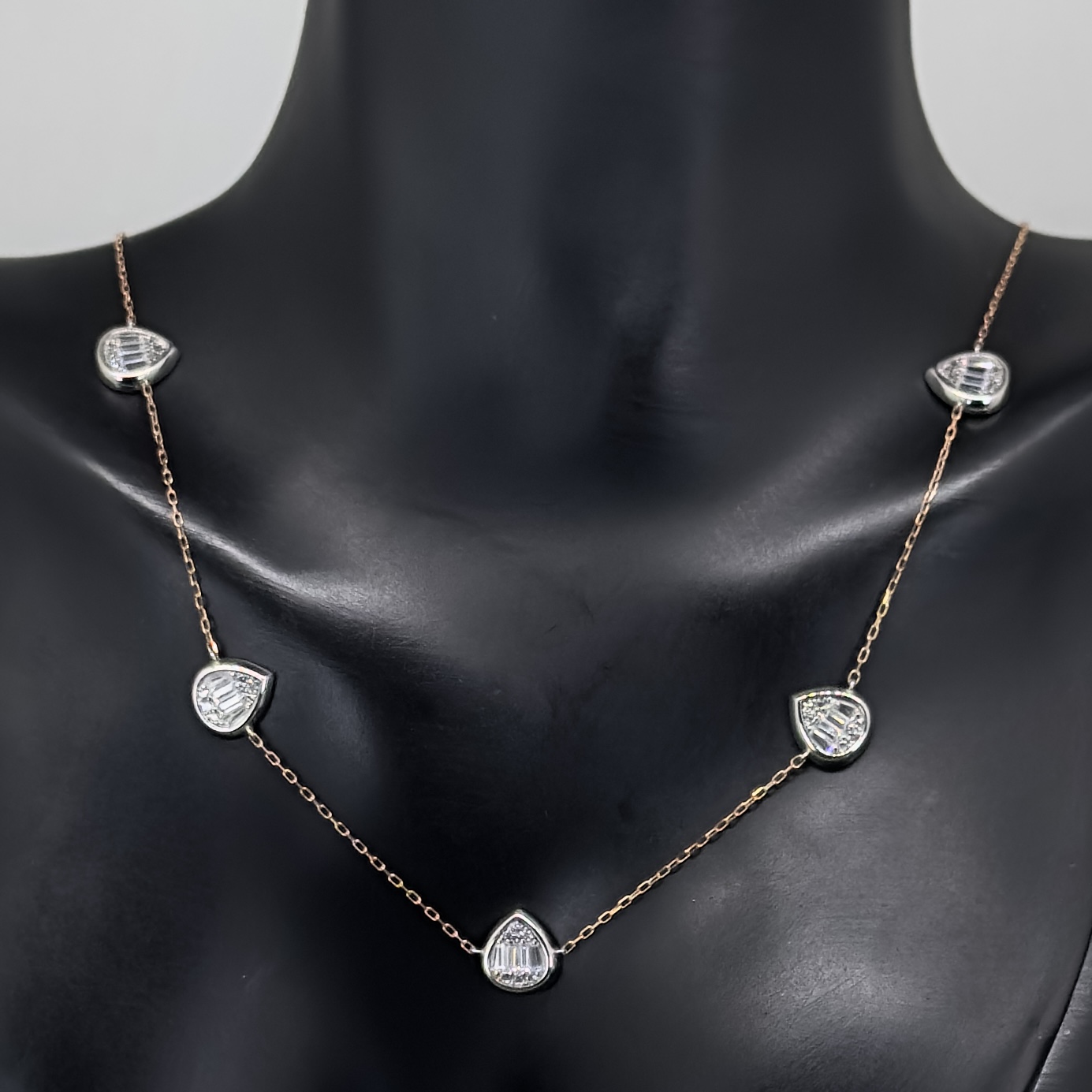 عقدتشوكر ذهب