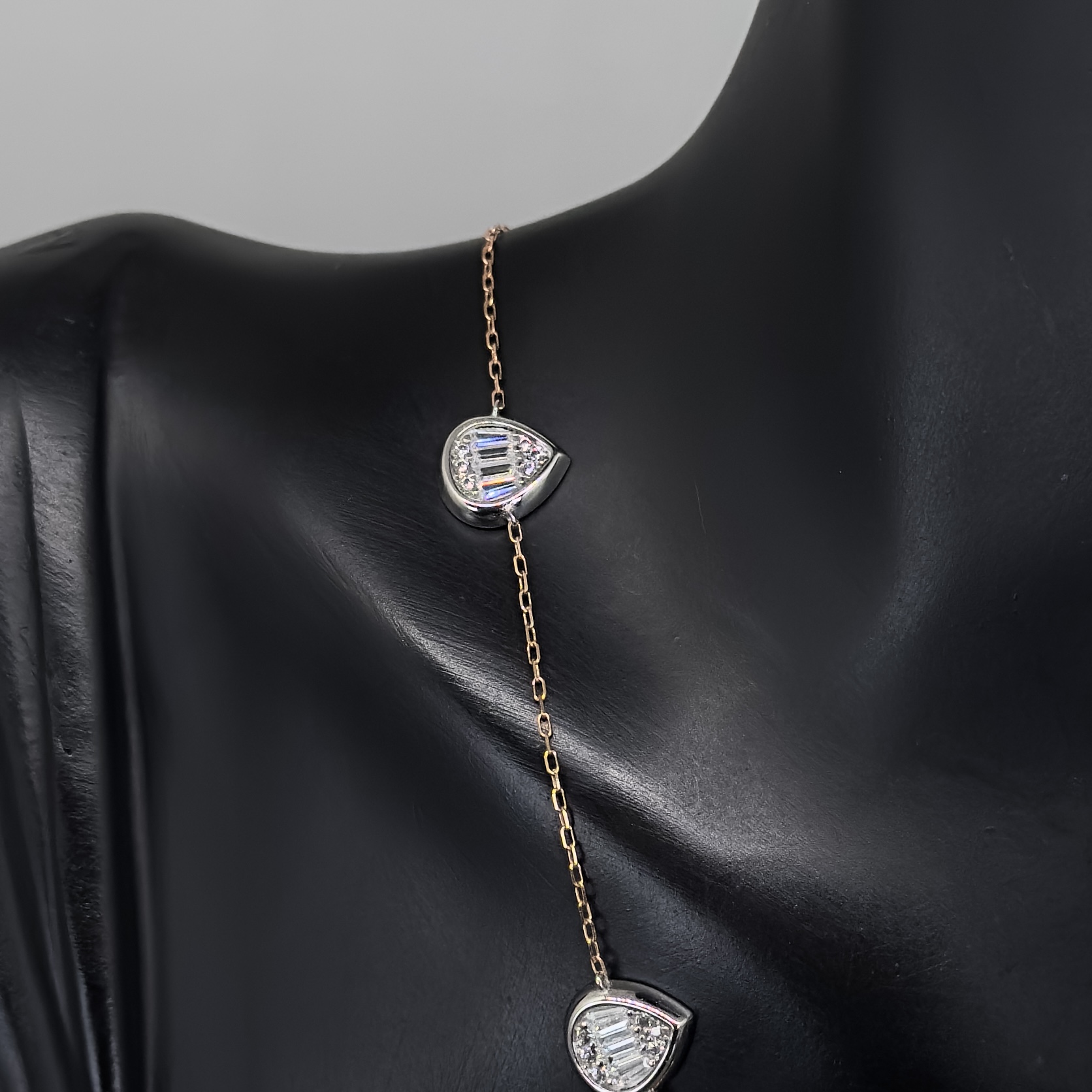 عقدتشوكر ذهب