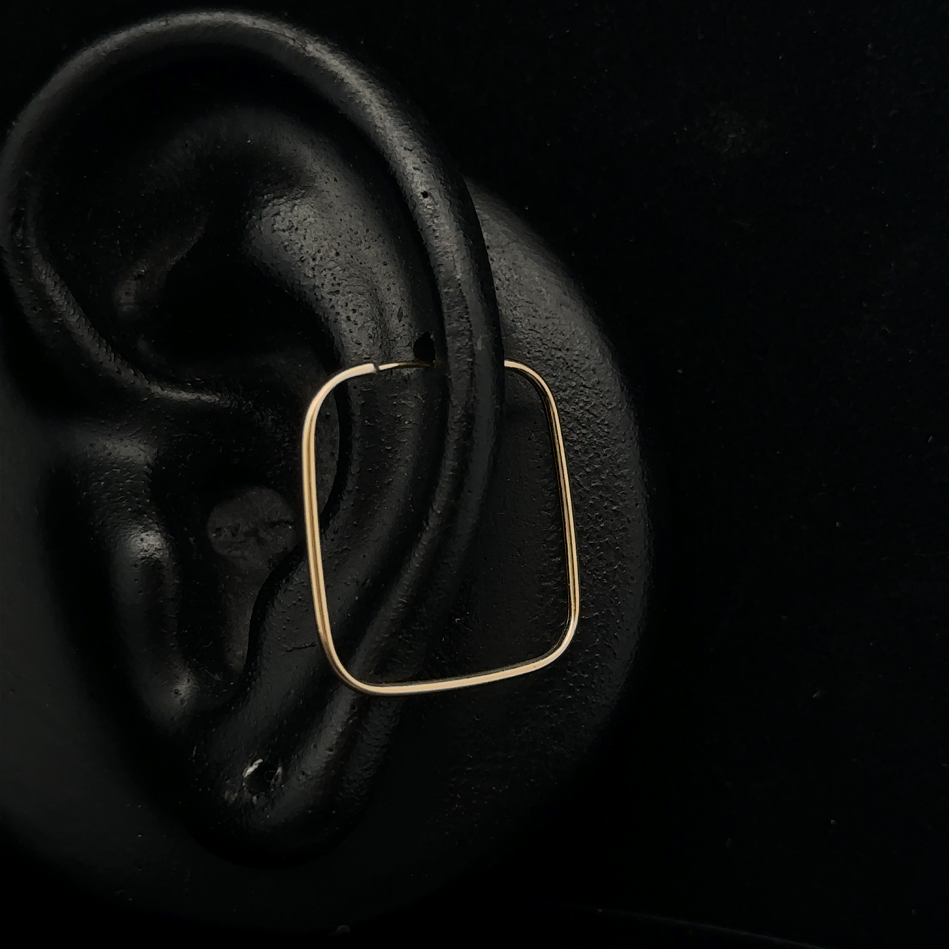 حلق ذهب ناعم