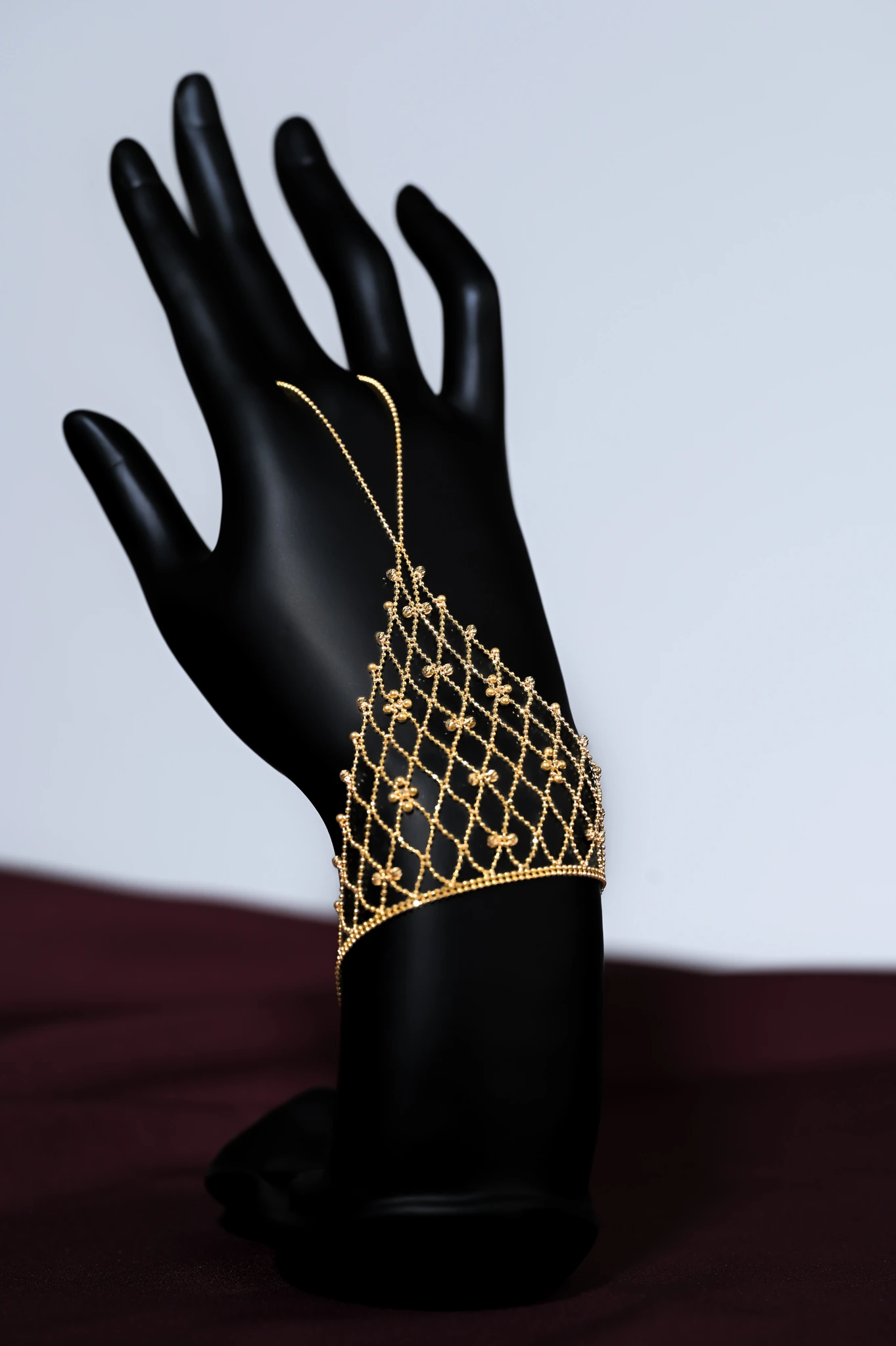 Gold cuff "Dourika" 21 karat