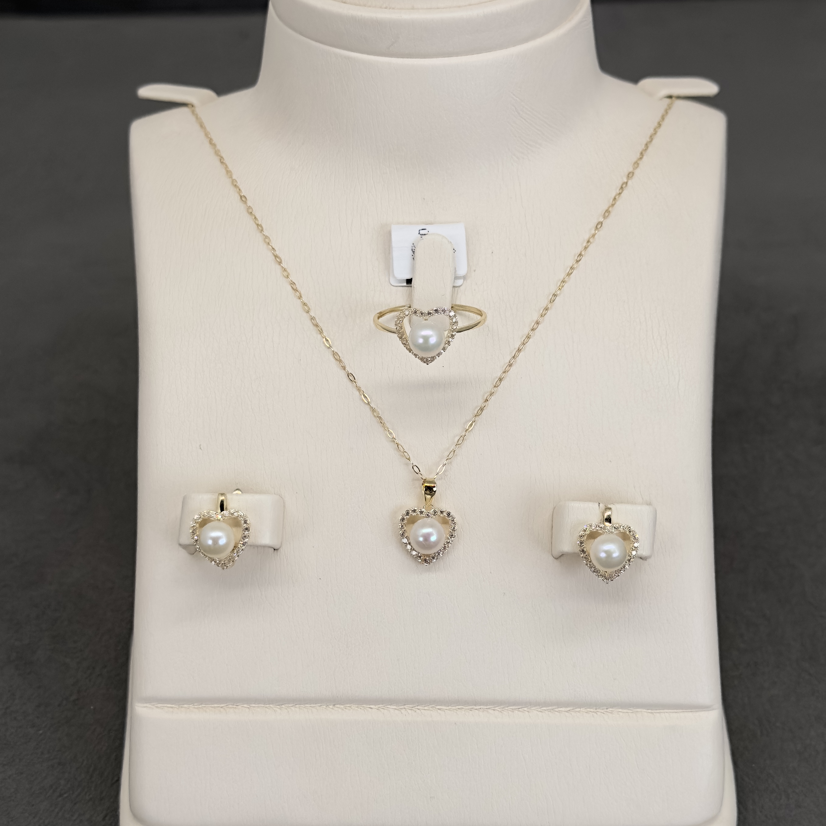 نصف طقم ذهب